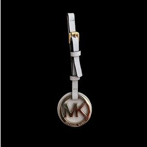 Michael Kors purse key Fob in color vanilla with gold MK